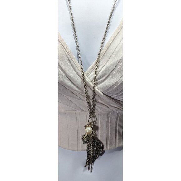 Avenue Y2K Cluster Charm Pendant Necklace - Picture 2 of 9